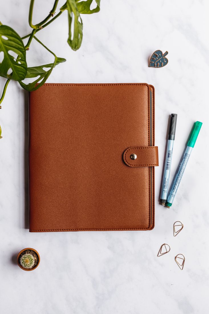 Leather-free protection cover for your Asoki Planner, colour hazelnut