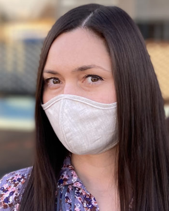 Reusable and breathable face mask made of linen